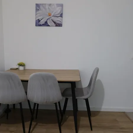 Cozy With Free Parking * Tirana